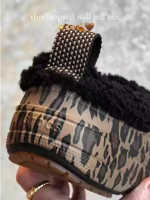 I can’t believe that just dropped!! #crocs #furlined #sliponshoes #leopardprint #crocsseptemberspotlight 