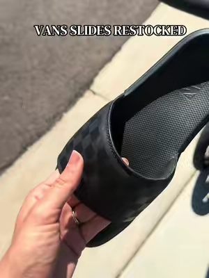 #vans #slides #vansslides #restock #tiktokshopcreatorpicks 