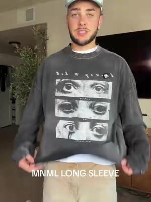 this long sleeve from mnml is perfect  #mnml #longsleeve #fashion #greenscreen 