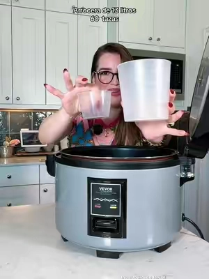 Si cocinas para reuniones, fiestas o un negocio de comida, sabes que hacer arroz en varias tandas quita tiempo y espacio. Esta arrocera VEVOR tiene una olla grande de 13 litros y funciones para cocinar y mantener caliente. Te dejo el modelo en el carrito para que veas cuál capacidad te conviene, porque la publicación muestra varias opciones. 🛒#arrocera #arroceracomercial #ricecooker #tiktokshopcreatorpicks #tiktokshopstockup . . . . . . . . . . . . .  【Fallpicks】VEVOR Commercial Rice Cooker, 60-Cup Rice Cooker, 13.74 Qt / 13 Liter Large Rice Cooker and Warmer with Nonstick Inner Pot, Fast Cooking and 12-Hour Keep Warm, with Rice Cup and Paddle, for Restaurant arrocera comercial VEVOR, olla arrocera comercial, olla arrocera industrial, arrocera eléctrica grande, arrocera de 13 litros, arrocera VEVOR 60 cup, olla para cocinar arroz en grandes cantidades, cómo preparar mucho arroz de una sola vez, cómo hacer arroz para un restaurante, arrocera para restaurante, arrocera para cocina comercial, arrocera para negocio de comida, arrocera para vender almuerzos, olla de arroz para preparar comidas por encargo, arrocera para catering, arrocera para buffet, arrocera para food truck, arrocera para cafetería, arrocera para comedor, arrocera para fiestas y eventos, cómo hacer arroz para una fiesta, arroz para bodas y celebraciones, arroz para reuniones grandes, arrocera para eventos de iglesia, arrocera para preparar comida para muchas personas, arrocera para meal prep en grandes cantidades, arrocera para familia grande, olla de arroz con función de mantener caliente, arrocera con olla interior antiadherente, equipo de cocina para restaurante, equipo para emprender un negocio de comida, commercial rice cooker, VEVOR commercial rice cooker, 13 liter rice cooker, 60 cup rice cooker, large capacity rice cooker, restaurant rice cooker, rice cooker for commercial kitchen, rice cooker for food business, rice cooker for catering business, rice cooker for buffet, rice cooker for food truck, rice cooker for cafeteria, rice cooker for meal prep business, rice cooker for parties and events, how to cook rice for a crowd, how to make rice for a restaurant, bulk rice cooking, large batch rice cooker, rice cooker with keep warm function, commercial kitchen equipment