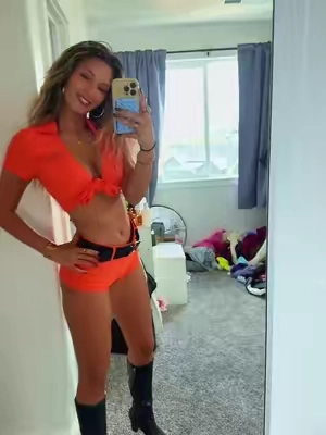 what the song says #prisonercostume #inmatecostume #halloweencostume #halloweencostumes #easyhalloweencostumes 