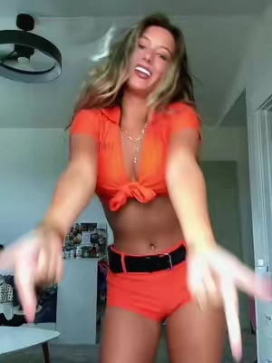 yuuhh #prisonercostume #costume #halloween #halloweencostume #halloweeninspo 