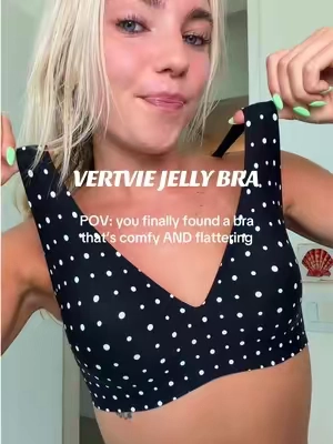 the jelly support gives such a smooth shape 😍 #vertvie #jellybra 