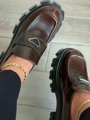 These Dream Pairs chunky brown loafers are giving fall outfits, comfort and cuteness 🍂🤎  #womensloafers #platformloafers #chunkyloafers #fallfashioninspo  #dreampairs 