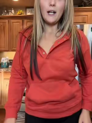 It’s hoodie season 🔥🔥 #hoodie #hoodies #fallhoodie #falloutfits 