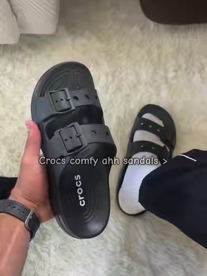 These so cheap rn 😭 #sandals #mensshoes #crocs #tiktokshopstockup #crocssandals 