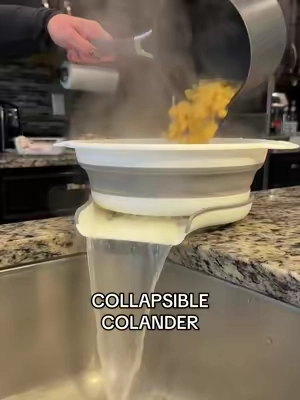 This collander is absolutely genious! #colander #kitchenmusthaves #kitchengadgets #strainer 