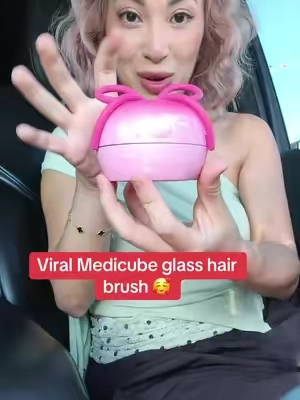 Viral Medicube glass hair brush 🥰[NEW] [medicube] Ribbon Cherry#medicube #koreanhaircare #hairbrush #tiktokshop #tiktokmademebuyit @medicube global 
