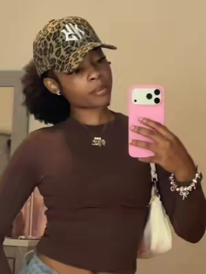🎀 #pinkphonecase #contentcreator #fypシ゚viral 