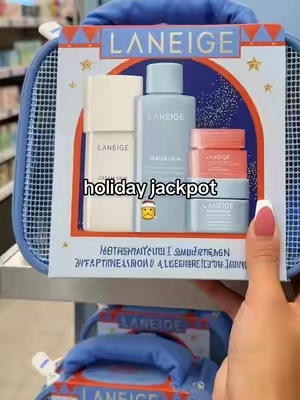 gifts for the girlies >>> #laneige #skintok #giftsforher #stockingstuffers #falldealsforyou Laneige gift sets are here! Their holiday gift sets are perfect for skincare stocking stuffers 