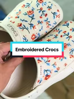 These embroidered clog crocs are compliment grabbers! #embroideredcrocs #crocclogs #flowercrocs #womenscrocs #tiktokshopcreatorpicks 