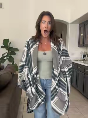This Berkshire wearable throw is the coziest thing ever!! #wearablethrow #wearableblanket #berkshirewearablethrow #ad #qvcloyaltyprogram 