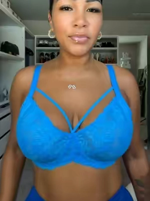 Prettt bras only … #underwirebra #minimizerbra @Hsia-Bras #hsia #tiktokcreatorpicks 