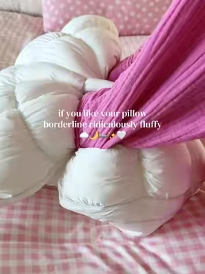 Cooling fabric AND extra fluffy… this 2-pack was made for hot sleepers. 🥶☁️ #MellowSleep #CoolingPillow #HotSleepers #Pillow #BedroomFinds @Mellow Sleep 