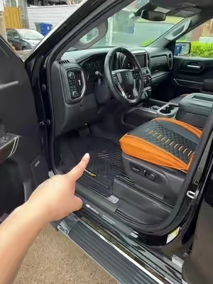 Tapetes diseñados exactamente a la medida para Silverado y Sierra del 2007 al 2025 #silverado #chevysilverado #gmcsierra #gmc #camionetas 