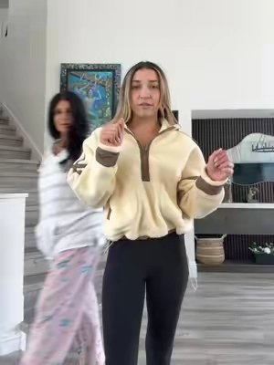 IT GIRL Aritzia doop on Tik Tok 🤯 #zipuphoodie #fleecehoodie #halfzip #quarterzip #fleecehalfzip 