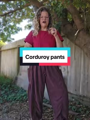 I sleep in these they are that comfortable 👌 #corduroy #corduroypants #barrelpants #harempants #apronbellystyle 