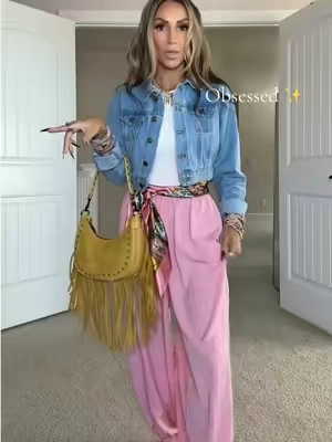 These harem pants are giving effortless boho cool 😍 The relaxed oversized fit, flowy fabric, and lantern-style leg make them SO cute while still being ridiculously comfy. Pair them with a fitted tank, baby tee, or cropped sweater for the easiest laid-back look. 🤎  #BohoStyle #BohoFashion #ParachutePants #womensfashiontrends#comfyoutfits  