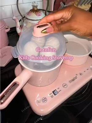 You can make so many meals in this kids pot set, I’ve made everything from fried fish, cabbage and rice and even veggie burgers. It comes with cooking utensils & aapron. Have fun👩🏾‍🍳 #gotoofun #kidscookingset #boiledegg #kidsactivity #pinkkitchen 