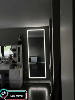 #led #mirror #fullbodymirror #tiktokshopstockup #fyp @Sweetcrispy S 