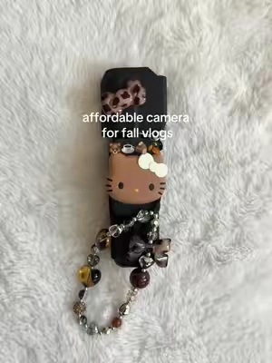 fall essential 🐻 #camera #vloggingcamera #Vlog #fall 