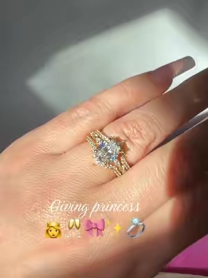 #lookforless #vintagestylering #bridalset #ringset #trendingtrings 