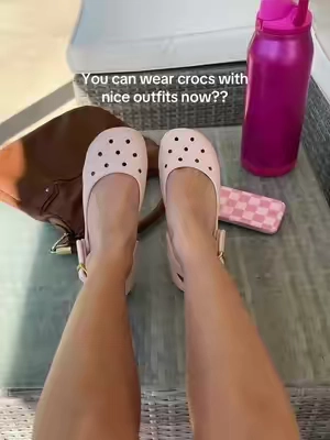 These crocs flats are so cute #crocs #crocsflats 