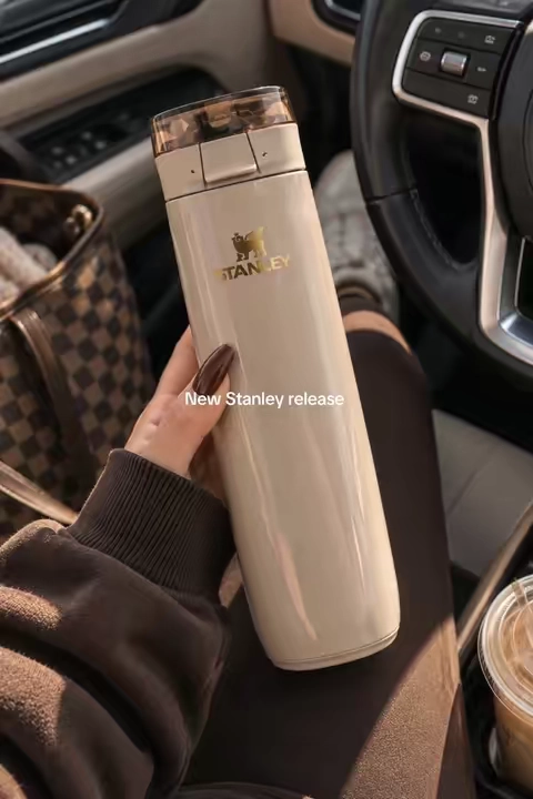 Gym bottle, but make it cute 🤎 the neutral color with those gold details is everything. #Stanley1913 #Stanley #GymFinds #NewDrop #GymAesthetic
