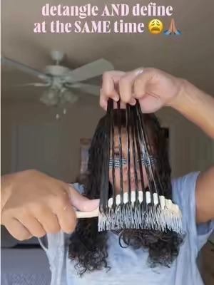 😏immediate buy if you want DEFINED juicy spiral ringlet curls #brushstyling #bouncecurlbrush #detangledefine #definebrush #curlyhairbrush 
