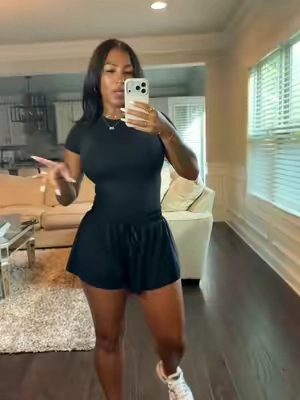 #activewearfashion #athleisurewear #momfits #activewearfashion 