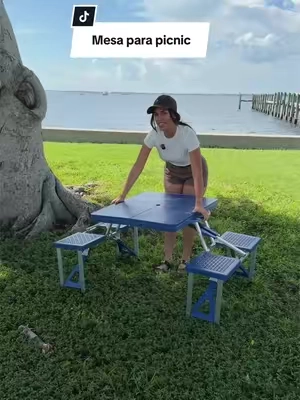 Mesa plegable para picnic 🧺 con sus asientos incluidos donde caben cómodamente 4 personas.@OutvitaPro #picnictable #mesaplegable #table #Outdoors #familypicnic 