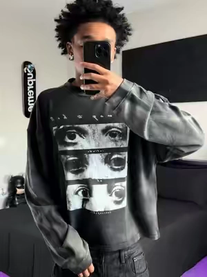 👆🏽Grab one before they sell out👆🏽 #recentpickups #musthaves #graphictees #trending #viraltiktok 
