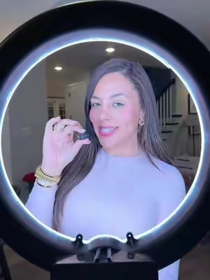 Esta es la luz que yo les recomiendo 💯 de 10 #contentcreator #content #tiktokshopaffiliate 
