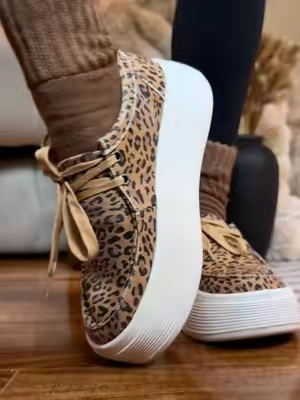 Beyond comfortable!! #projectcloud #projectcloudsneakers #tiktokshopcreatorpicks #leopardsneakers 