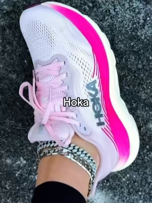 Hoka know pink @Evans Sneakers #hoka #hokashoes #hokasneakers #comfyshoes #sneakers 