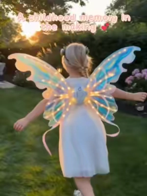 🍇 The sunset made this butterfly moment even more magical 🦋✨ Just wings, sunshine, and a little imagination creating the sweetest memories 🥹 Search "joyin toys" on TikTok for extra 7% OFF! #BrandDay #butterflywings #outdoorplayspace #sunsetvibes #dressup #kidsgift