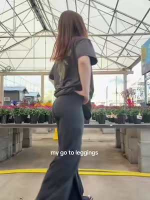 Like come on they are perf. #leggings #viral #viralleggings #mygoto #fitcheck 