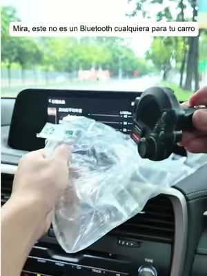 Una manera sencilla y práctica de conectar tu teléfono al estéreo de un auto antiguo: este transmisor FM Bluetooth se conecta al encendedor de cigarrillos, ofrece llamadas manos libres y carga rápida, y ahora está en promoción especial. #toolupgrade #autos #coches #accesoriosparaauto #descuentos