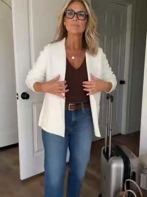 The ultimate coatigan for that boss babe energy! ✨ Looks so high-end but feels like a cozy sweater. Run before it sells out! #TikTokshopbacktoschool #workwear #knitblazer #bossbabe #tiktokmademebuyit 