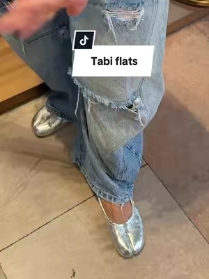Maki Tabi flats are super comfy and cute for all day wear with foam insole! #tabiflats #comfortabletabiflats #tiktokshopcreatorpicks #tiktokshopnewarrivals #spotlightfinds @Cushionaire 