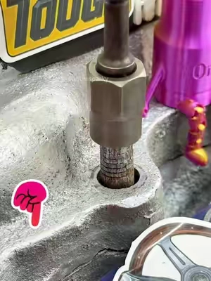 ¿Cómo se quita un tornillo dañado? #strippedscrewremover #nutremovaltool #DIY #tool #tiktokshop 