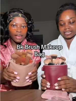Bk Brush Makeup Bag!! #makeuphack #travel #packwithme #makeuptips #bkbrushes 