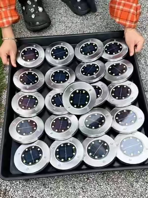 Solar-powered garden lights. Perfect for qgardens or for illuminating paths and walkways in your yard. As always, Hoodink offers top-notch quality. Check out this product and some of their other offerings. ☀️🏠\#SohoChic #SolarLights #GardenLights#outdoorlights #Tiktokshopstockup