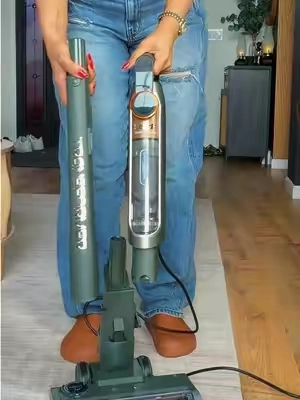 The Shark Transformer Vacuum is still my best vacuum cleaner out of all of them.  This is that all in one vacuum 😂 @Shark Home #sharkvacuum #vacuumcleaner #vacuum #floorcleaning 