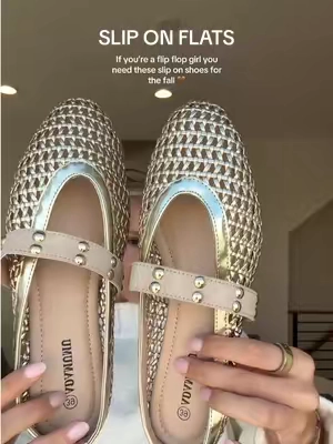 #tiktokshop #tiktokshopfinds #sandals #sliponshoes #flats 
