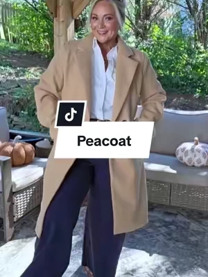 The coat that literally looks good with sweats to evening wear🤎@Uaneo #peacoat #coat #falloutfits #midsizefashion #CapCut 