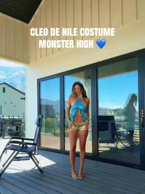 so many good characters 2 pick from🩵 #cleodenile #cleodenilecostume #monsterhighcostume #monsterhighcleodenile #costumeideas 