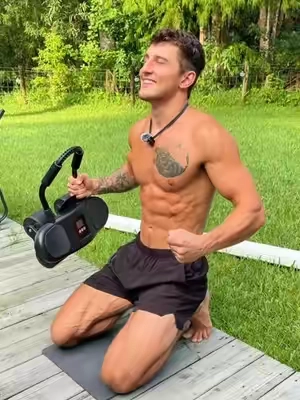 A good ab wheel can get your core shredded 🔥