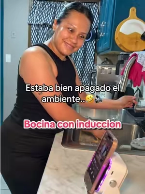 Le encanto esta bocina de induccion..🤣❤️🔊 #speaker #inductionspeaker #bluetooth #wirelessinductionspeaker #music 