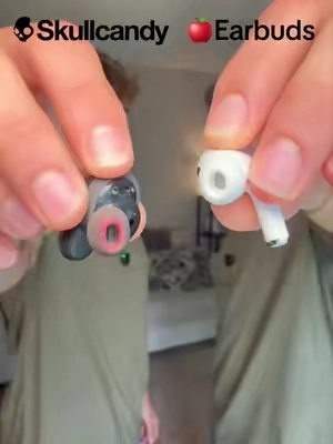 Skullcandy vs apple. #tiktokshop #tiktokmademebuyit #TikTokMarketplace #earbuds #Tech 